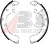 TOYOT 0449712010 Brake Shoe Set